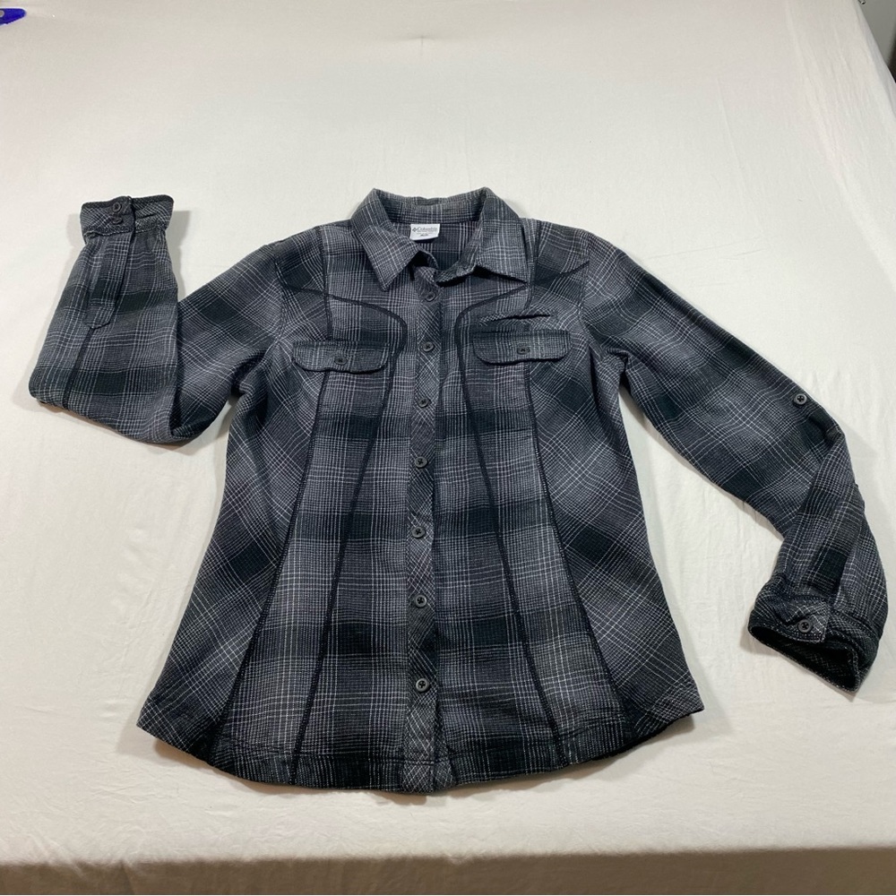 Columbia Shirt Woman’s Medium Plaid Button Down Shirt Cotton Collar Long Sleeve